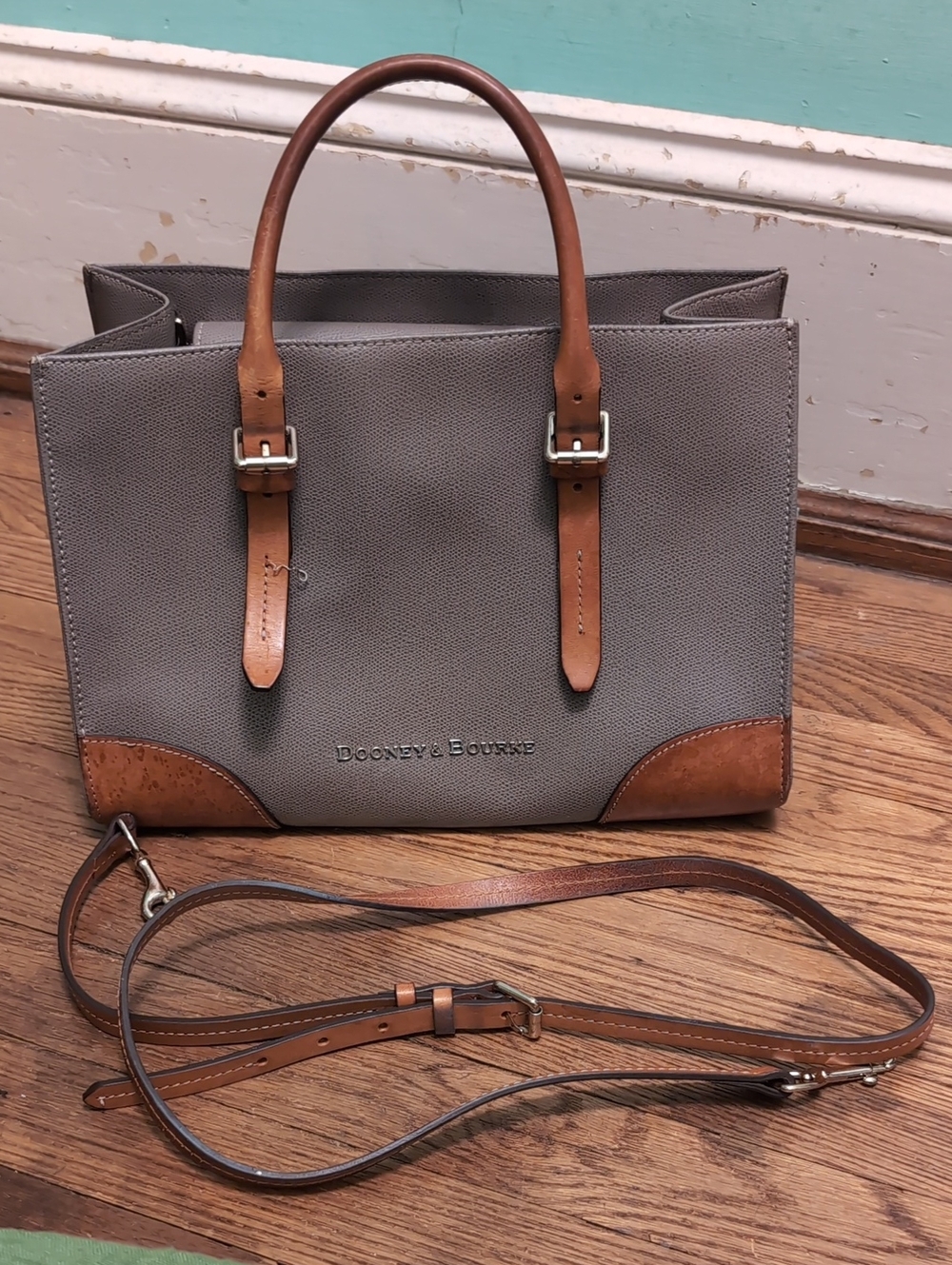 Dooney And Bourke Leather Purse